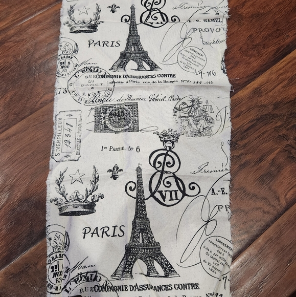 Paris fabric remnant - Picture 1 of 2